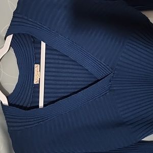 Womens XL Dark Blue & Black V Neck Sweater